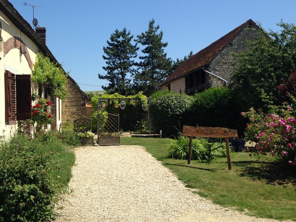 La Chartreuse Hotel Poilly-sur-Tholon Buitenkant foto